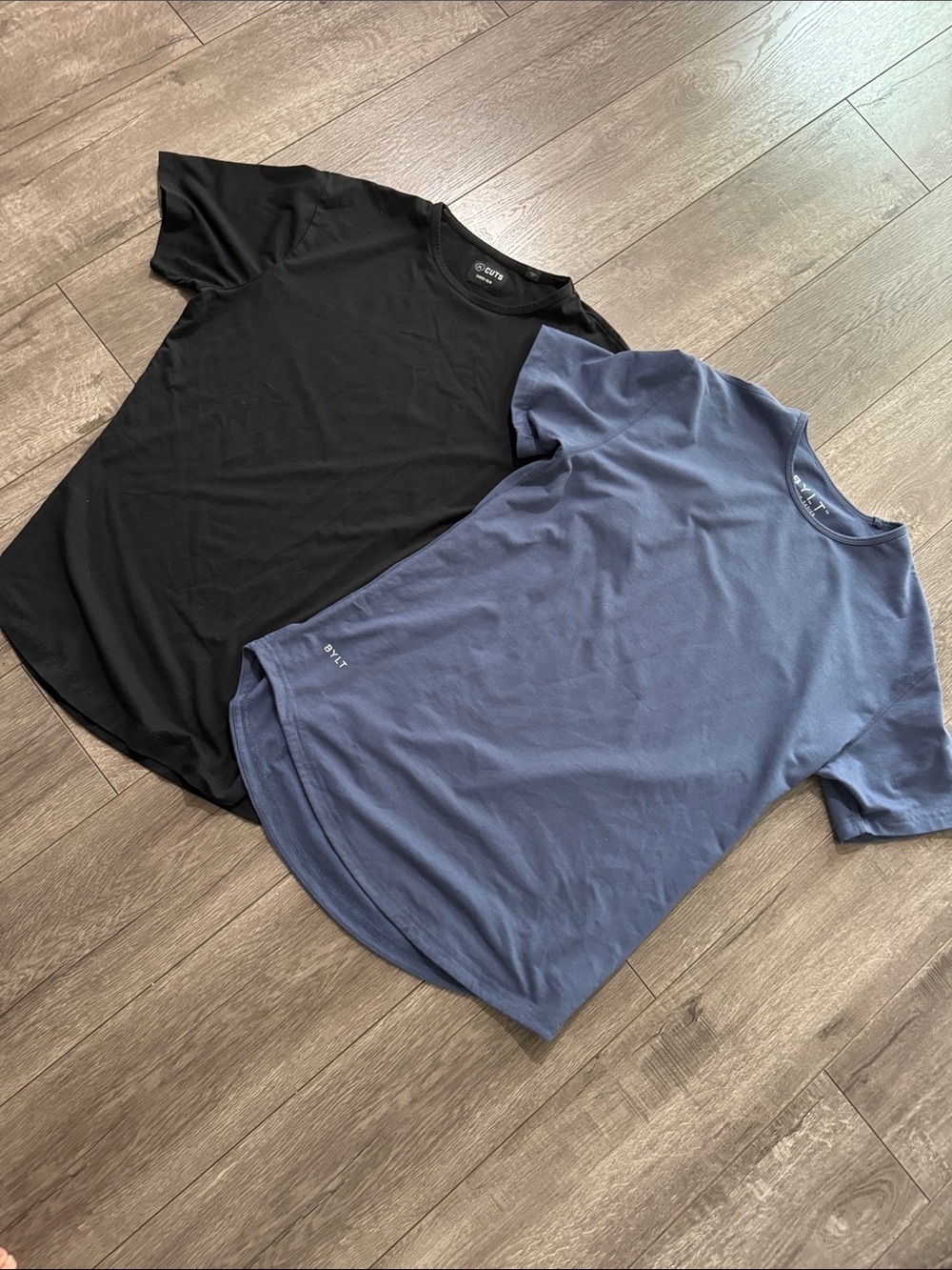 Men’s set of workout t-shirts. Cuts & BYLT size M